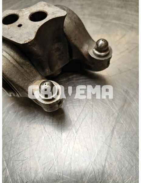 Liebherr Rocker Arm Bracket - Двигатель и запчасти: фото 3 Liebherr Rocker Arm Bracket - Двигатель и запчасти: фото 3
