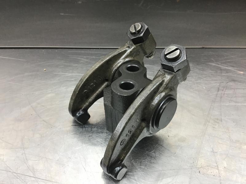 Двигатель и запчасти для Строительной техники Liebherr Rocker Arm: фото 1