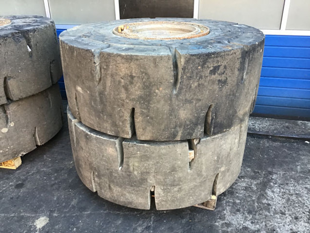 Liebherr Tires 23,5R25 - Шины и диски: фото 5 Liebherr Tires 23,5R25 - Шины и диски: фото 5