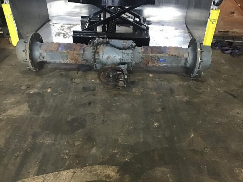 Liebherr front axle - Ось и запчасти: фото 1 Liebherr front axle - Ось и запчасти: фото 1