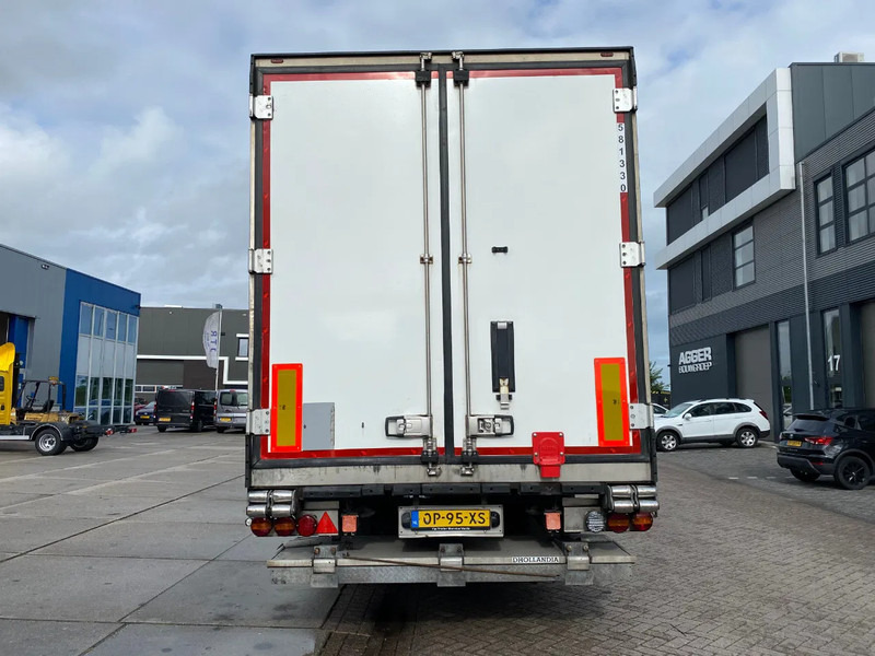 Schmitz Cargobull SCB*3SB Frigo/ Thermo King SLXi 300 / Laadklep / 3415 hours! - Полуприцеп-рефрижератор: фото 2 Schmitz Cargobull SCB*3SB Frigo/ Thermo King SLXi 300 / Laadklep / 3415 hours! - Полуприцеп-рефрижератор: фото 2