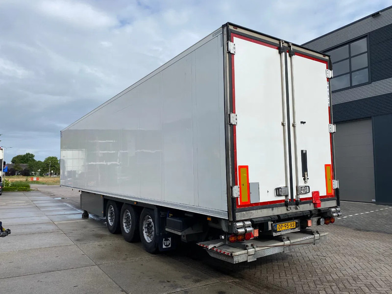 Schmitz Cargobull SCB*3SB Frigo/ Thermo King SLXi 300 / Laadklep / 3415 hours! - Полуприцеп-рефрижератор: фото 3 Schmitz Cargobull SCB*3SB Frigo/ Thermo King SLXi 300 / Laadklep / 3415 hours! - Полуприцеп-рефрижератор: фото 3