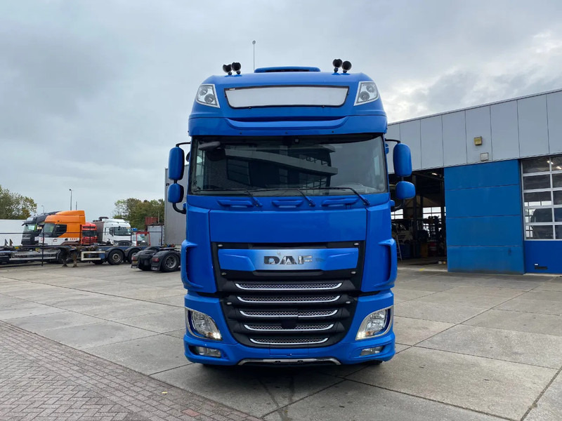 DAF XF 106.480 SSC / Full spoilers / Retarder / Stand Airco / Hydraulic - Тягач: фото 2 DAF XF 106.480 SSC / Full spoilers / Retarder / Stand Airco / Hydraulic - Тягач: фото 2