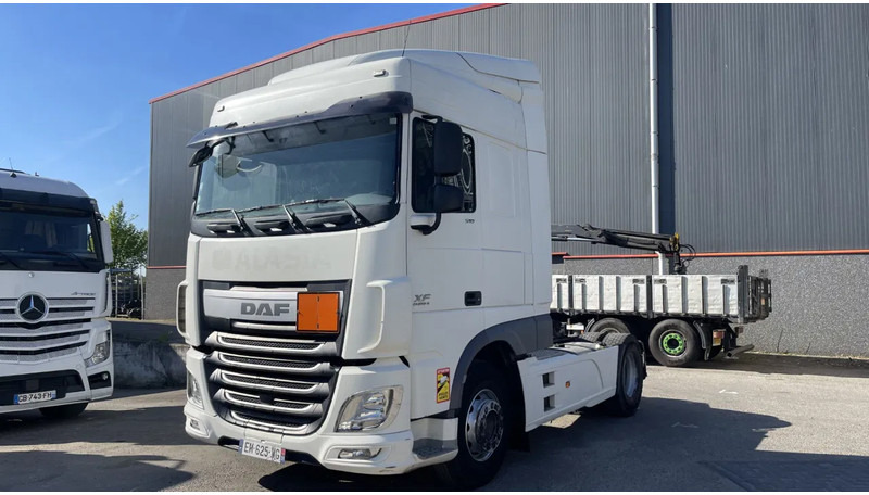 DAF XF 510 RETARDER+KOELKAST - Тягач: фото 1 DAF XF 510 RETARDER+KOELKAST - Тягач: фото 1