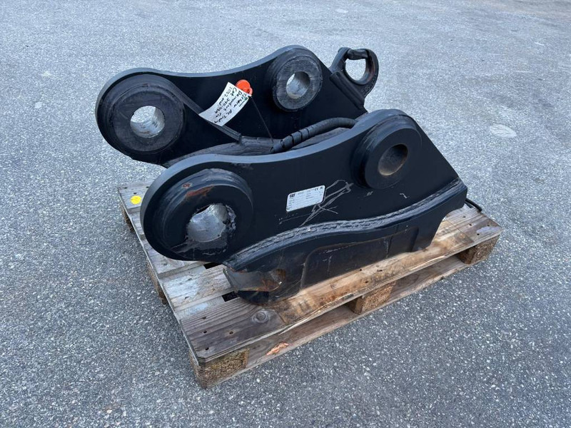 Cat S 80 Quick Coupler - Сцепное устройство для Строительной техники: фото 1 Cat S 80 Quick Coupler - Сцепное устройство для Строительной техники: фото 1