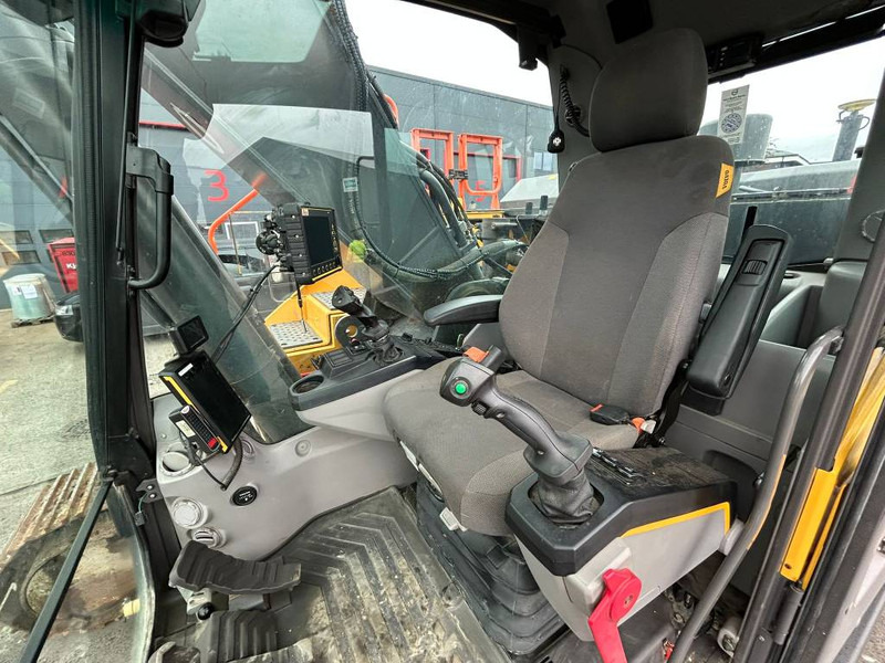 Volvo EC 300 EL в лизинг Volvo EC 300 EL: фото 11 Volvo EC 300 EL в лизинг Volvo EC 300 EL: фото 11