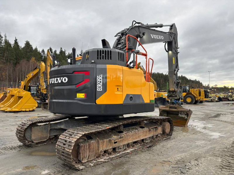 Volvo ECR 235 E - Гусеничный экскаватор: фото 3 Volvo ECR 235 E - Гусеничный экскаватор: фото 3