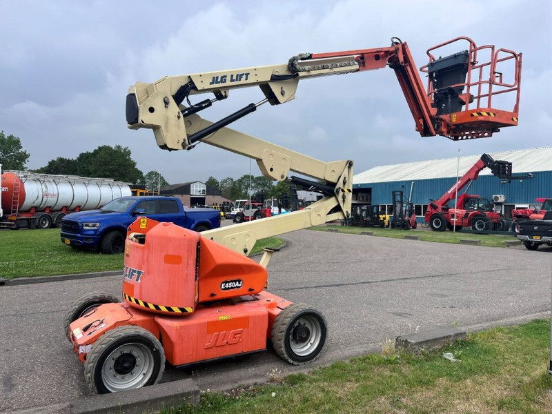 JLG E450AJ - Коленчатый подъемник: фото 3 JLG E450AJ - Коленчатый подъемник: фото 3