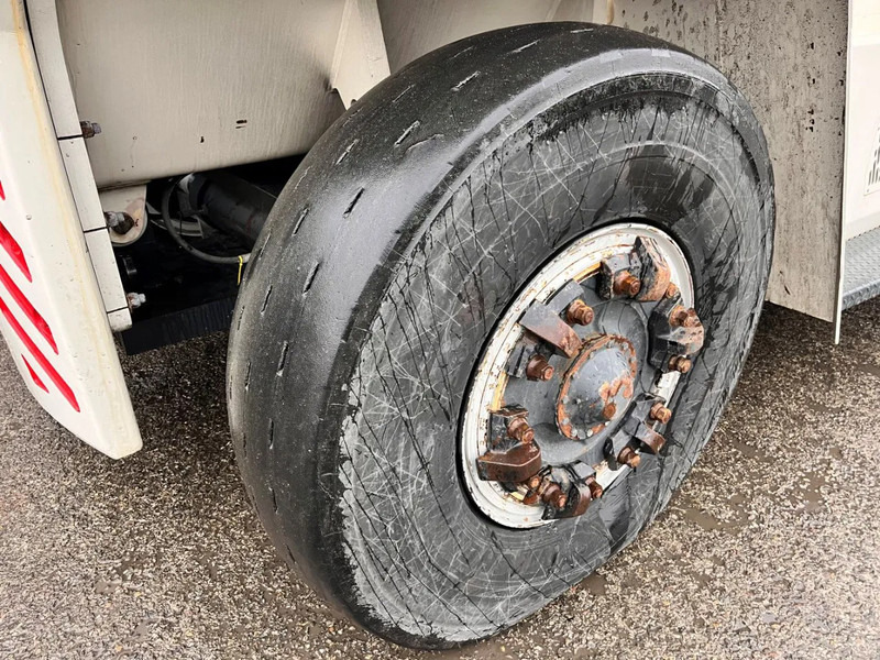 Дизельный погрузчик Kalmar DCG330-12LB: фото 13