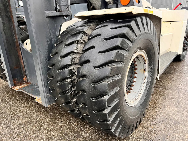 Дизельный погрузчик Kalmar DCG330-12LB: фото 11