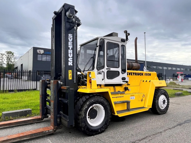 Svetruck 15 120 - Дизельный погрузчик: фото 4 Svetruck 15 120 - Дизельный погрузчик: фото 4