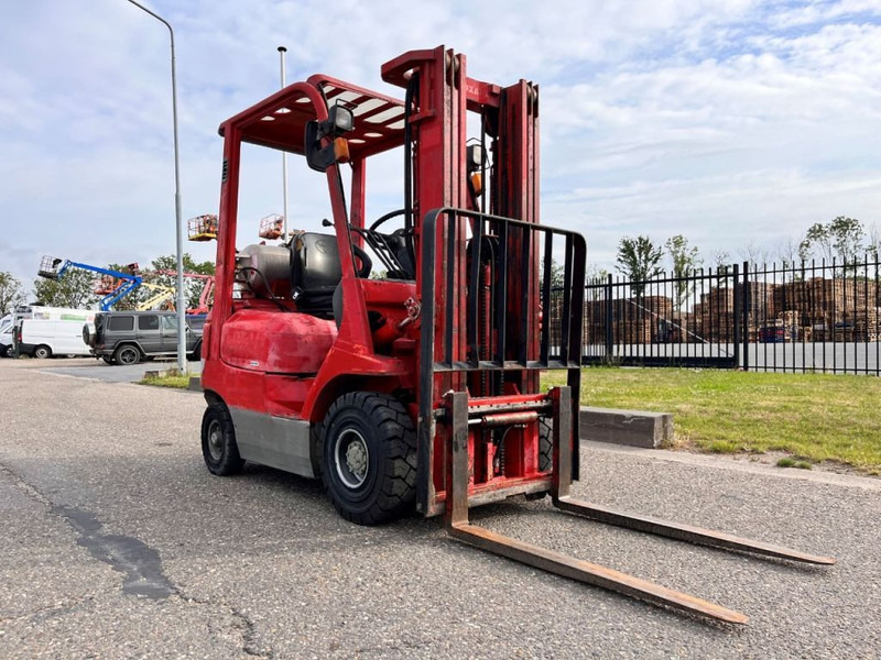 Toyota 42- 7FGF15 - Газовый погрузчик: фото 3 Toyota 42- 7FGF15 - Газовый погрузчик: фото 3