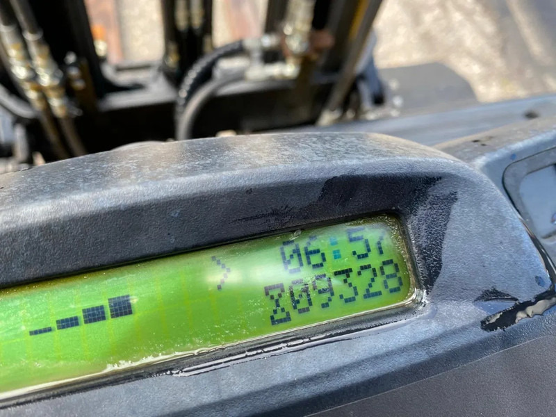 Газовый погрузчик Yale GLP30VXE195: фото 12