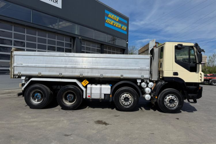 Iveco Trakker 450 8x4 - Самосвал: фото 5 Iveco Trakker 450 8x4 - Самосвал: фото 5