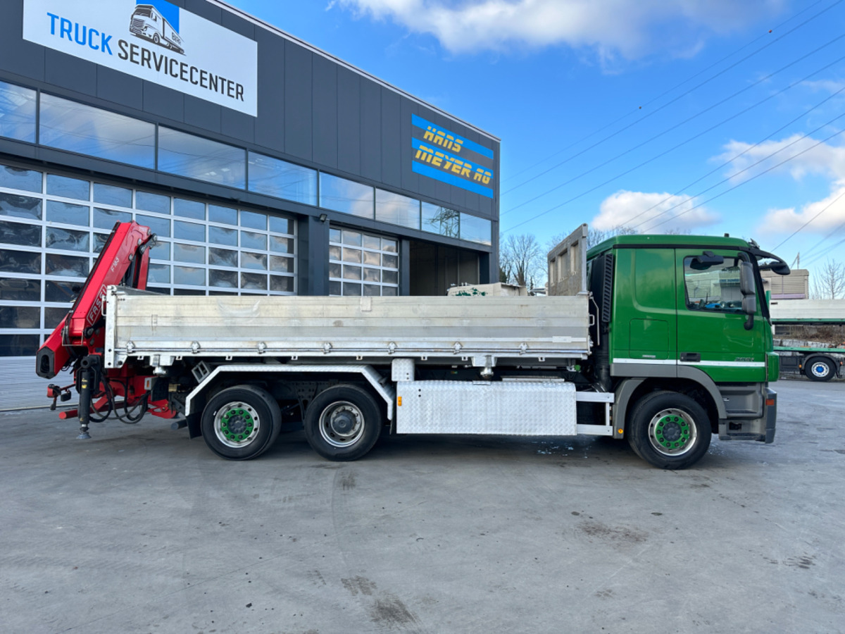 Самосвал, Автоманипулятор MERCEDES 2551 V8 6x2 Fassi 185-5 Bj.2020: фото 7
