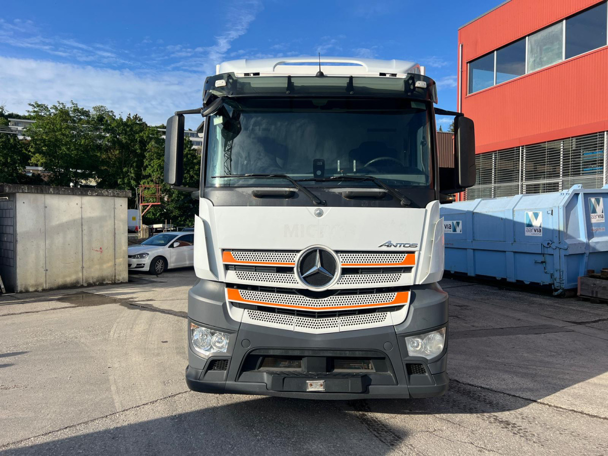 MERCEDES 4x Antos 1843 4x2 Kühler - Рефрижератор: фото 2 MERCEDES 4x Antos 1843 4x2 Kühler - Рефрижератор: фото 2
