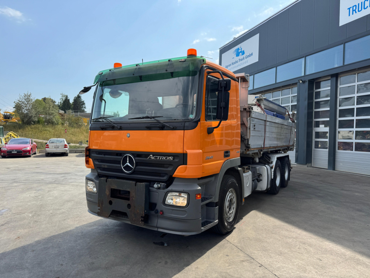 MERCEDES Actros 2641 6x4 Moser 3S Winterdienst - Самосвал: фото 1 MERCEDES Actros 2641 6x4 Moser 3S Winterdienst - Самосвал: фото 1