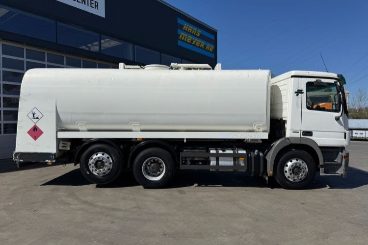 Mercedes-Benz Actros 2541 6x2 Schwarzmüller 21260L - Грузовик-цистерна: фото 4 Mercedes-Benz Actros 2541 6x2 Schwarzmüller 21260L - Грузовик-цистерна: фото 4