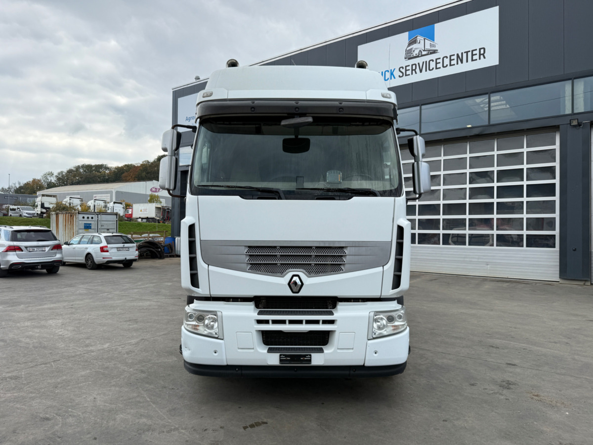 RENAULT Lander 8x2 Retarder Lift-&Lenkachse - Крюковой мультилифт: фото 2 RENAULT Lander 8x2 Retarder Lift-&Lenkachse - Крюковой мультилифт: фото 2