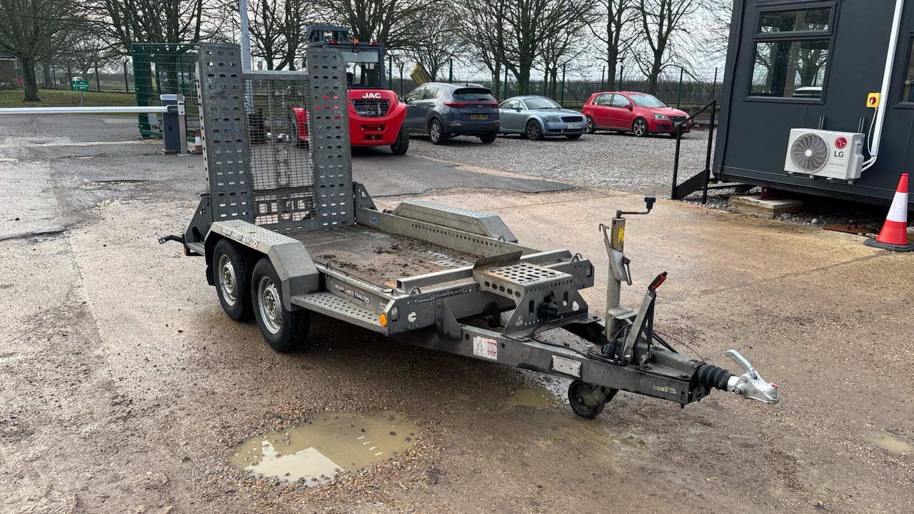 BRIAN JAMES CARGO DIGGER PLANT 2 - Прицеп для спецтехники: фото 1 BRIAN JAMES CARGO DIGGER PLANT 2 - Прицеп для спецтехники: фото 1