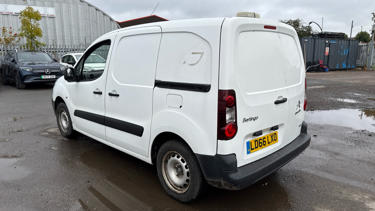 CITROEN BERLINGO 625 1.6 BlueHDi LX 100ps - Легковой фургон: фото 3 CITROEN BERLINGO 625 1.6 BlueHDi LX 100ps - Легковой фургон: фото 3