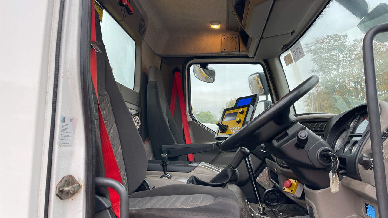 DAF LF 55.220 - Снегоуборочная машина: фото 5 DAF LF 55.220 - Снегоуборочная машина: фото 5