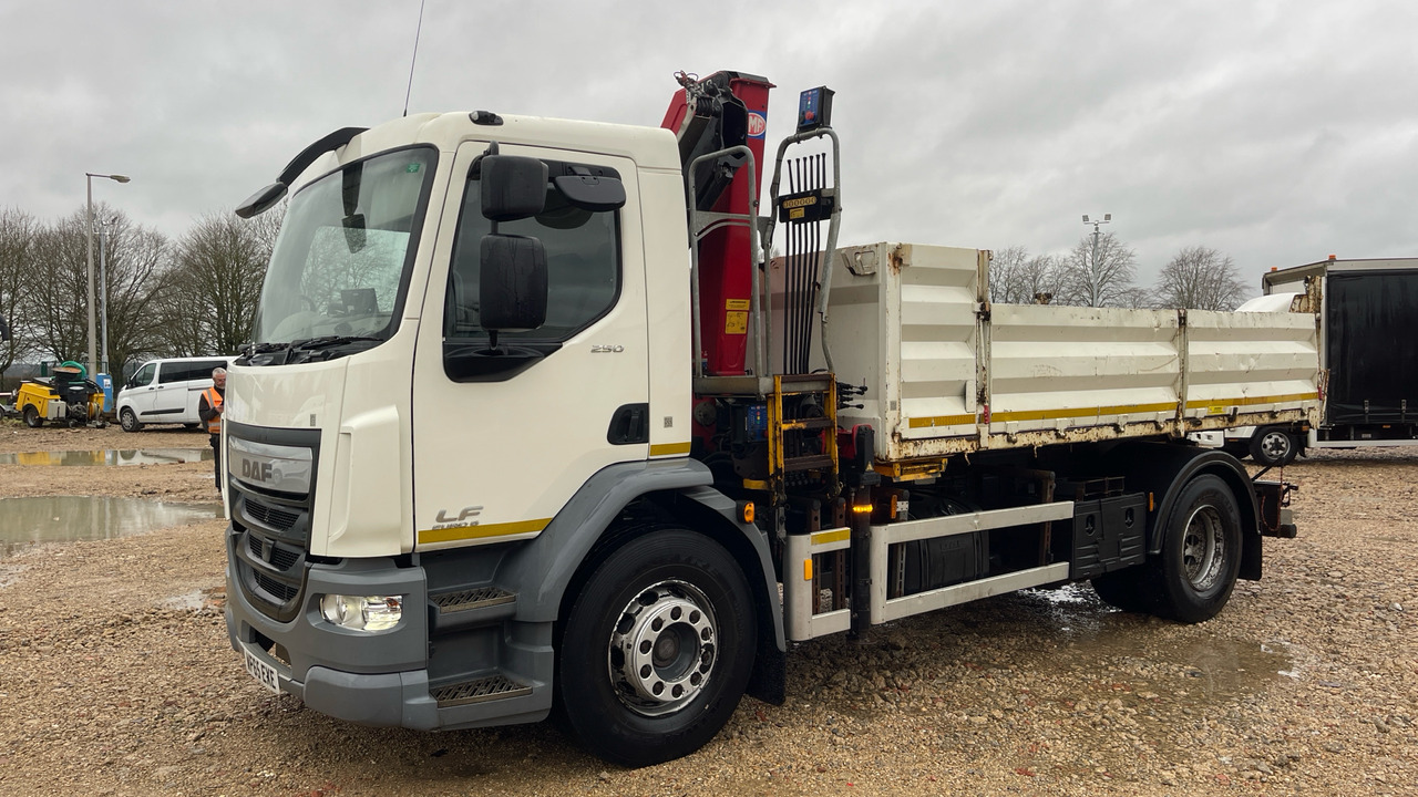 Daf LF 250 - Самосвал, Автоманипулятор: фото 2 Daf LF 250 - Самосвал, Автоманипулятор: фото 2