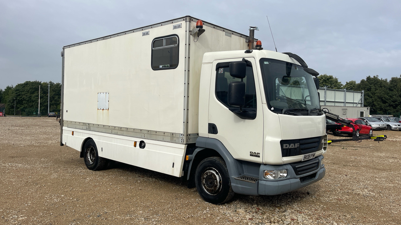 Daf LF 45.180 - Грузовик с закрытым кузовом: фото 1 Daf LF 45.180 - Грузовик с закрытым кузовом: фото 1