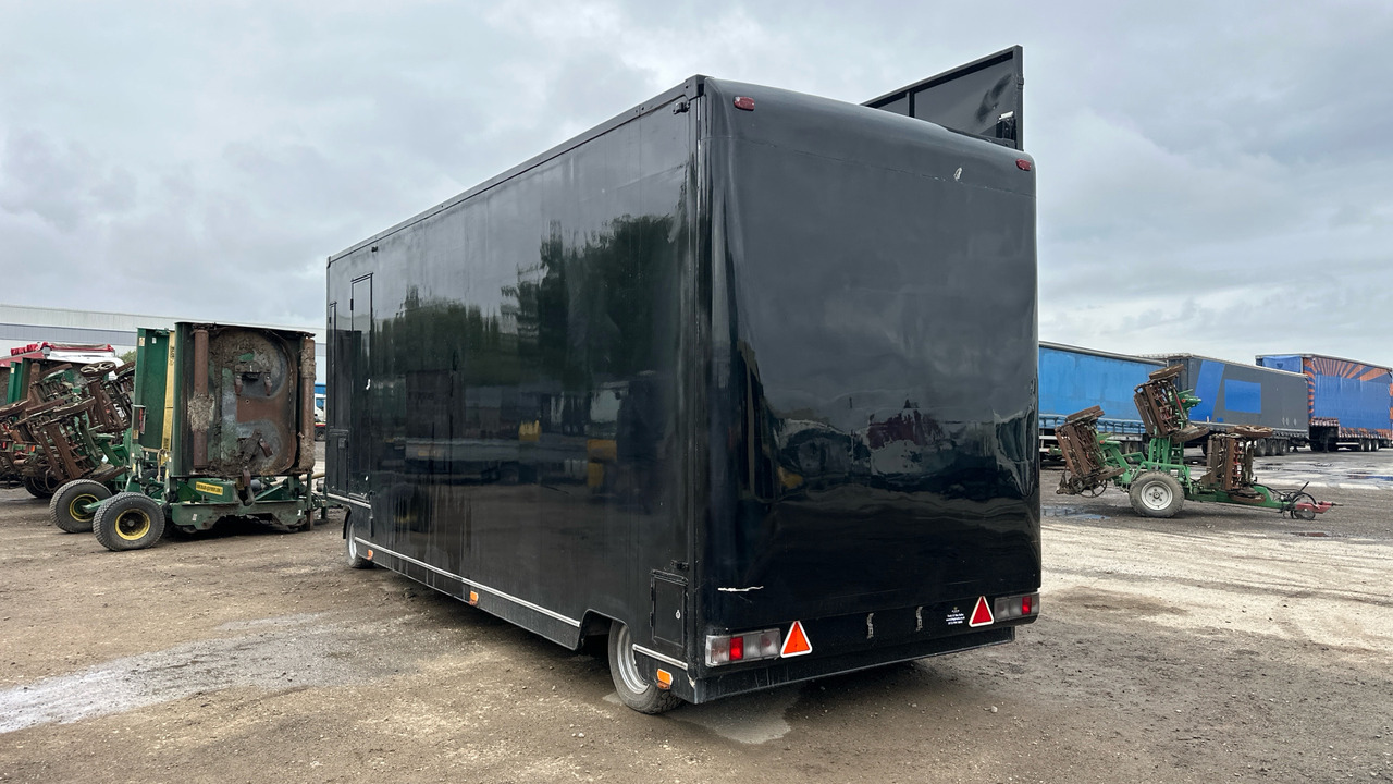 TORTON EXHIBTION TRAILER - Другая техника: фото 3 TORTON EXHIBTION TRAILER - Другая техника: фото 3