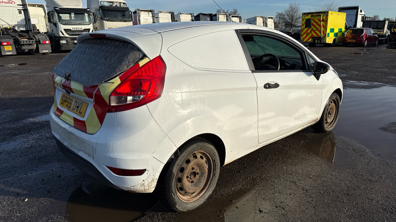 FORD FIESTA 1.4 TDCI 68PS - Легковой автомобиль: фото 4 FORD FIESTA 1.4 TDCI 68PS - Легковой автомобиль: фото 4