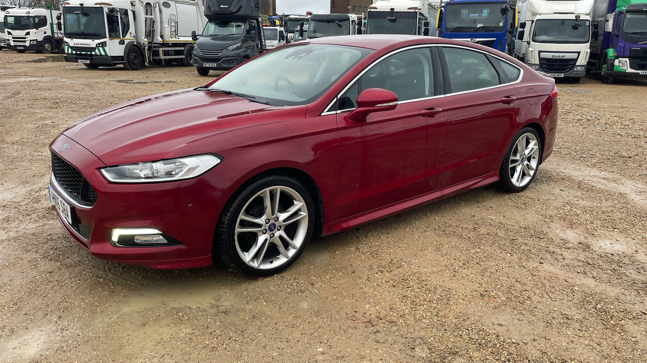FORD MONDEO 2.0 TDCi 180PS - Хэтчбек: фото 2 FORD MONDEO 2.0 TDCi 180PS - Хэтчбек: фото 2