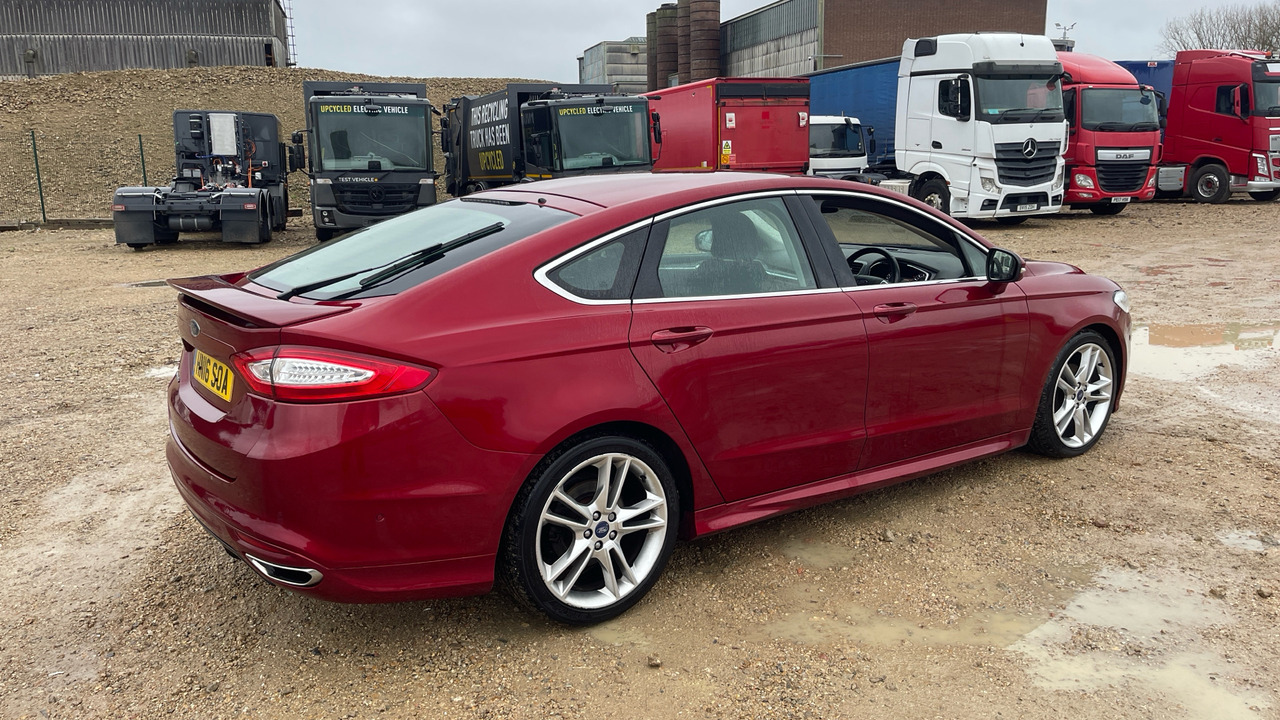 FORD MONDEO 2.0 TDCi 180PS - Хэтчбек: фото 4 FORD MONDEO 2.0 TDCi 180PS - Хэтчбек: фото 4