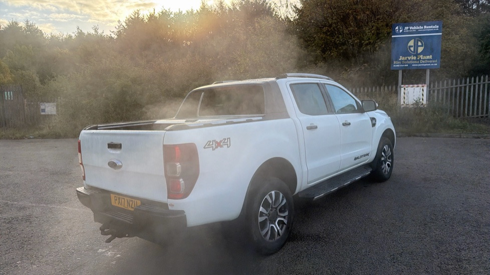 FORD RANGER Pick Up Double Cab Wildtrak 3.2 TDCi 200PS - Пикап, Грузопассажирский фургон: фото 4 FORD RANGER Pick Up Double Cab Wildtrak 3.2 TDCi 200PS - Пикап, Грузопассажирский фургон: фото 4