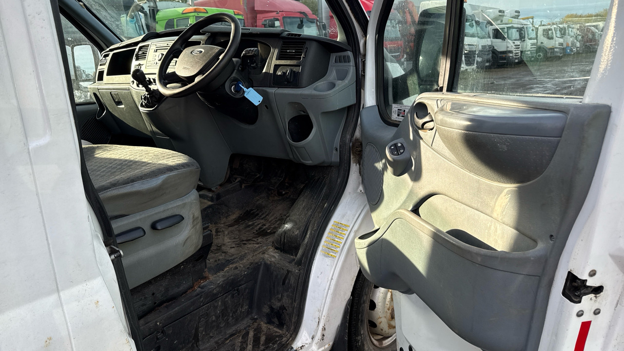 FORD TRANSIT T350 TDCi 100ps - Малотоннажный самосвал: фото 5 FORD TRANSIT T350 TDCi 100ps - Малотоннажный самосвал: фото 5