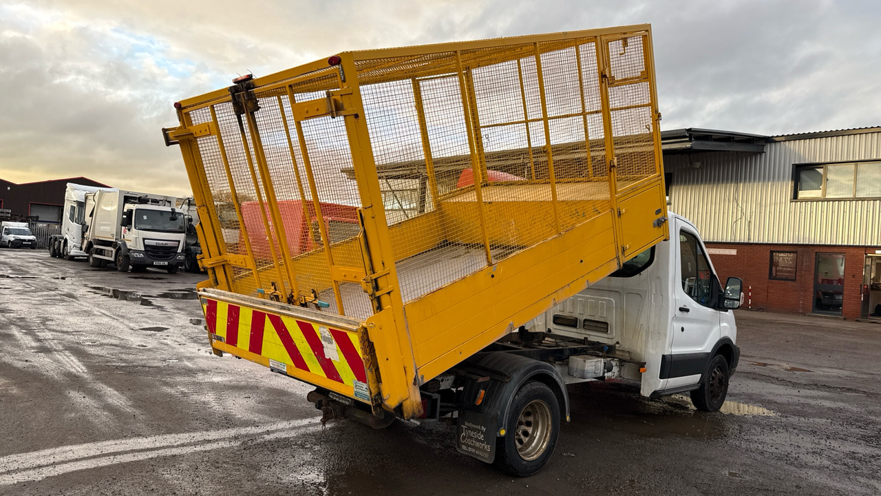 Ford Transit 350 2.0 TDCI 130PS - Малотоннажный самосвал: фото 4 Ford Transit 350 2.0 TDCI 130PS - Малотоннажный самосвал: фото 4