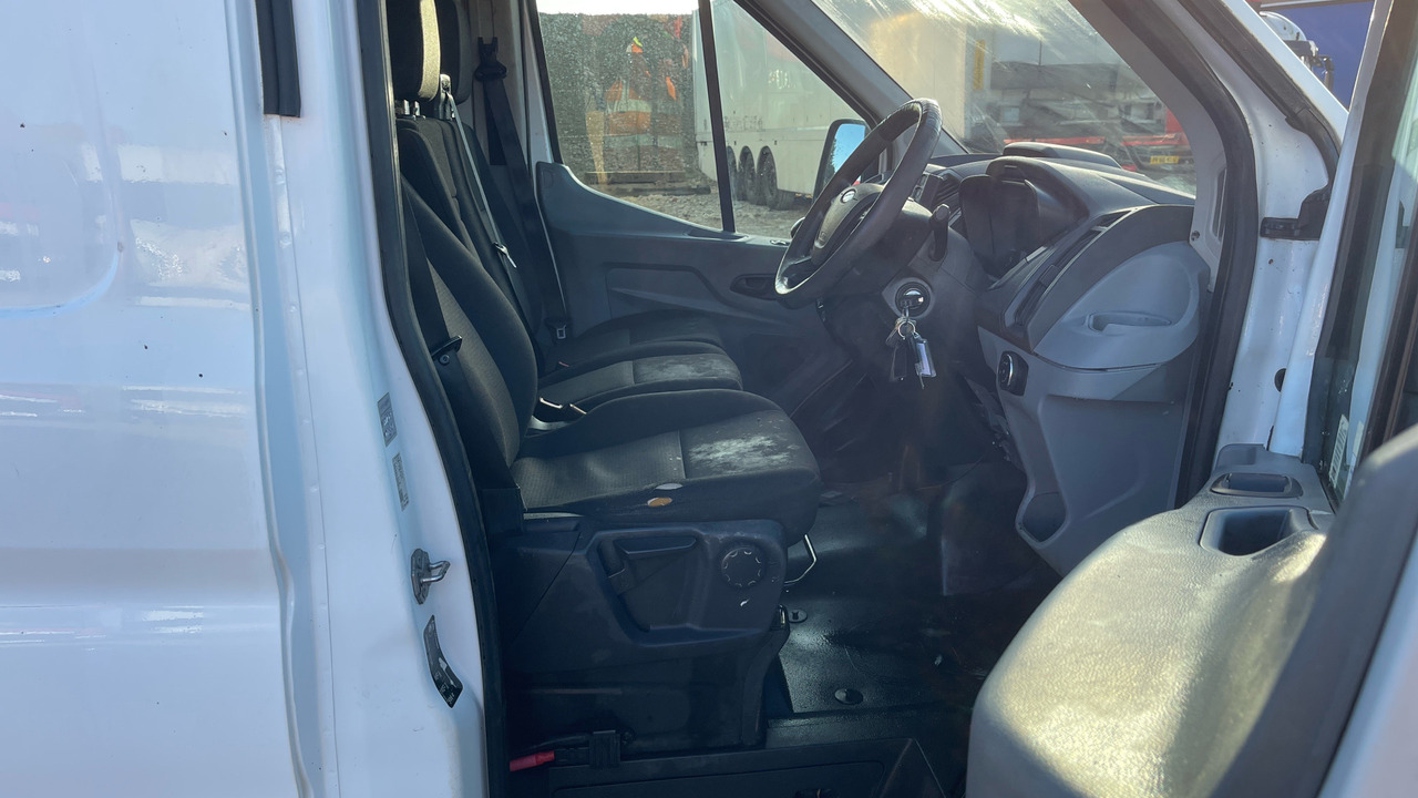 Ford Transit 350 2.2 TDCI 155PS - Цельнометаллический фургон: фото 5 Ford Transit 350 2.2 TDCI 155PS - Цельнометаллический фургон: фото 5