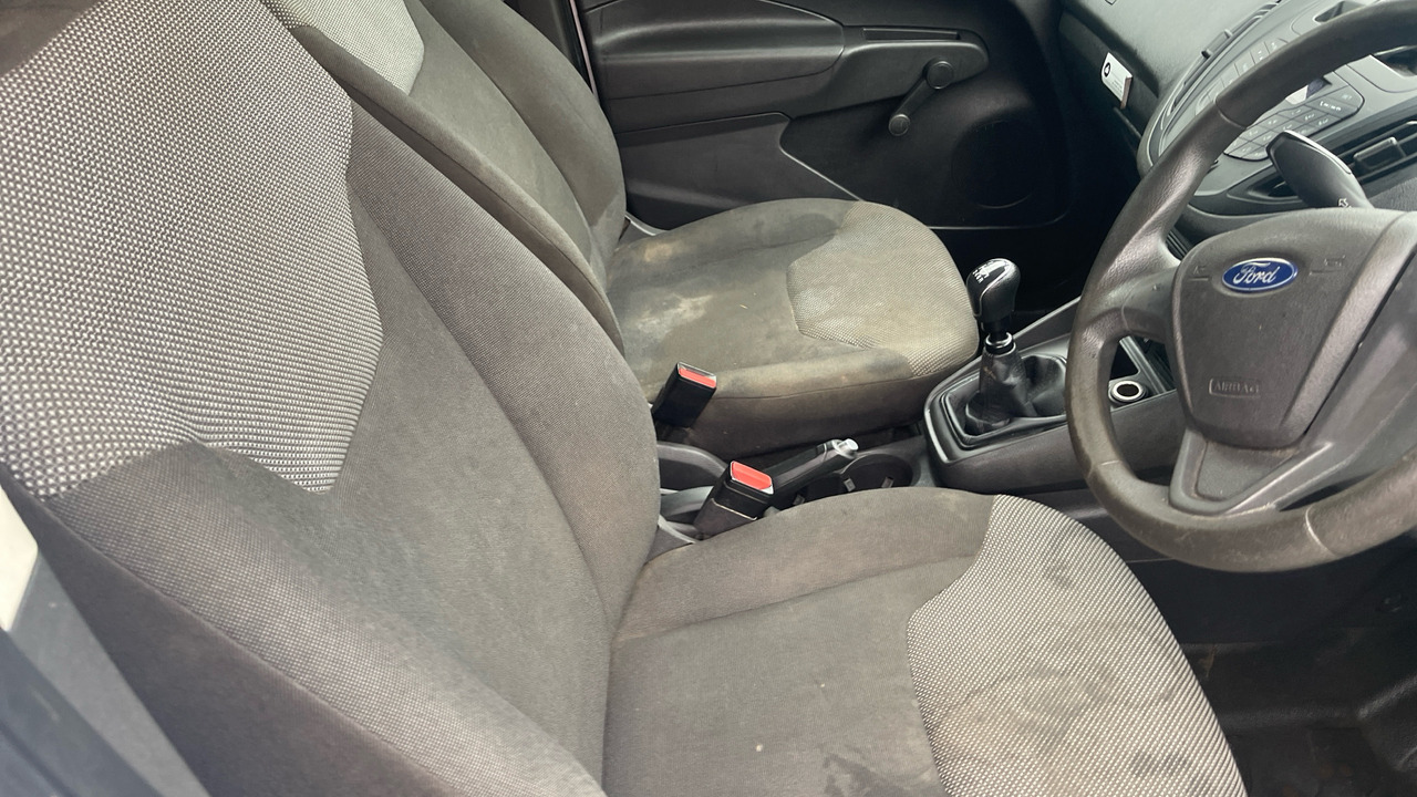 Ford Transit COURIER 1.5 TDCi - Легковой фургон: фото 5 Ford Transit COURIER 1.5 TDCi - Легковой фургон: фото 5