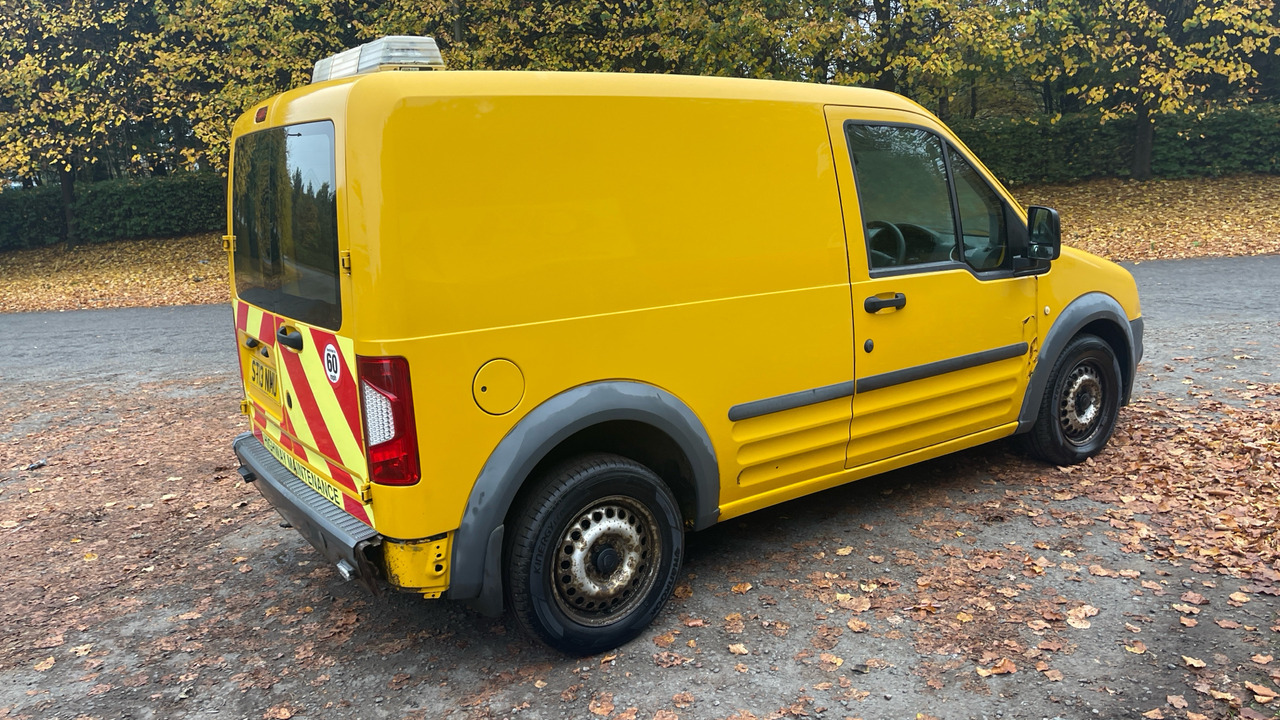 Ford Transit Connect T200 TDCi 75PS - Легковой фургон: фото 4 Ford Transit Connect T200 TDCi 75PS - Легковой фургон: фото 4