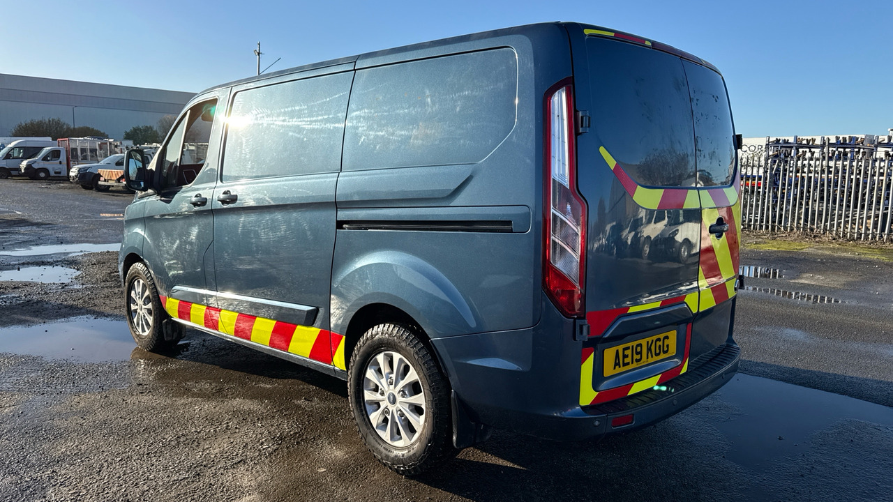 Ford Transit Custom 280 2.0 EcoBlue 130ps Limited - Легковой фургон: фото 3 Ford Transit Custom 280 2.0 EcoBlue 130ps Limited - Легковой фургон: фото 3