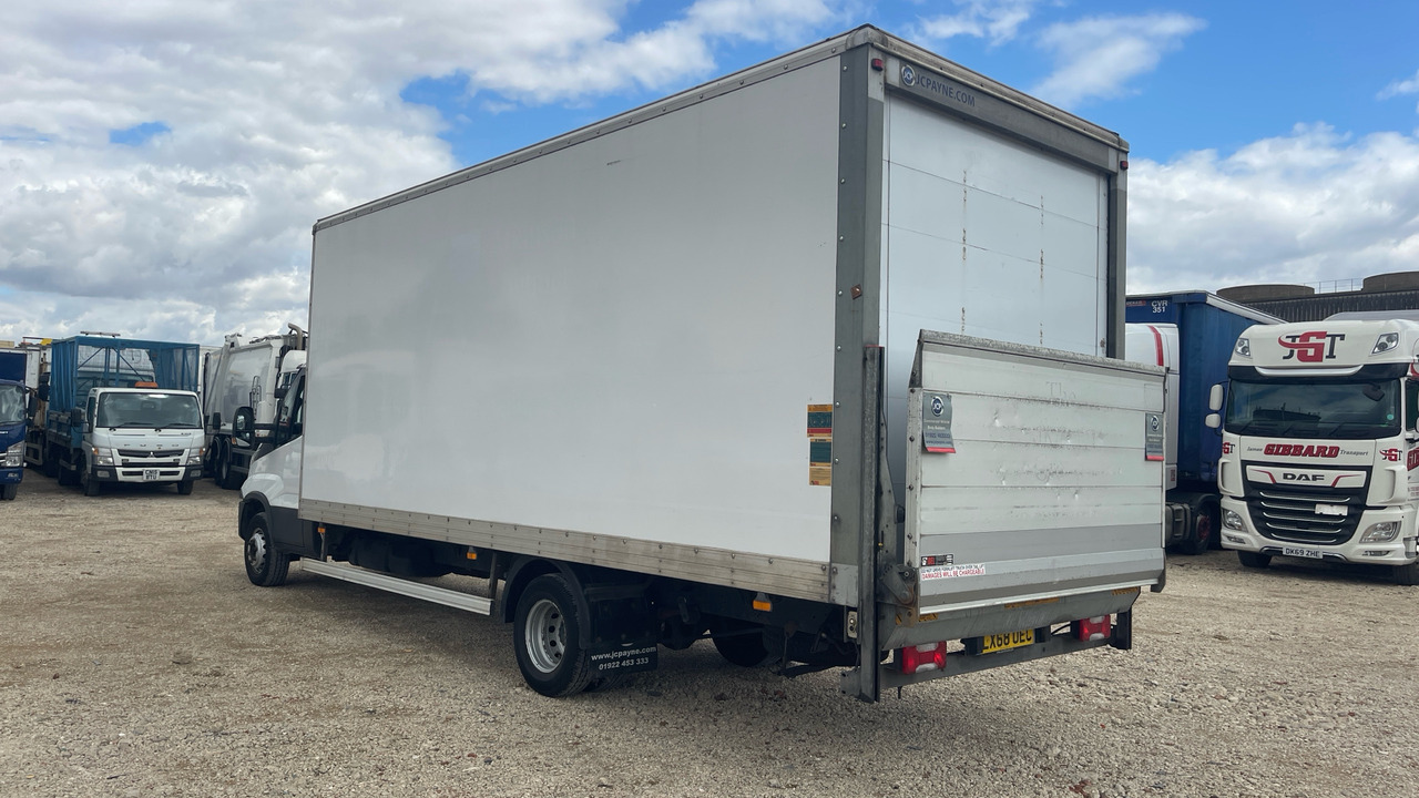 IVECO DAILY 72-180 - Грузовик с закрытым кузовом: фото 3 IVECO DAILY 72-180 - Грузовик с закрытым кузовом: фото 3