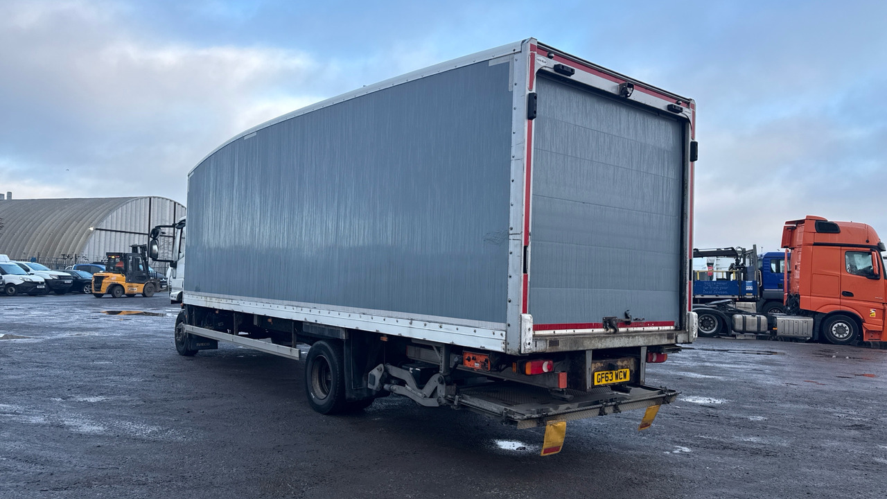 IVECO EUROCARGO 140E18 - Грузовик с закрытым кузовом: фото 3 IVECO EUROCARGO 140E18 - Грузовик с закрытым кузовом: фото 3