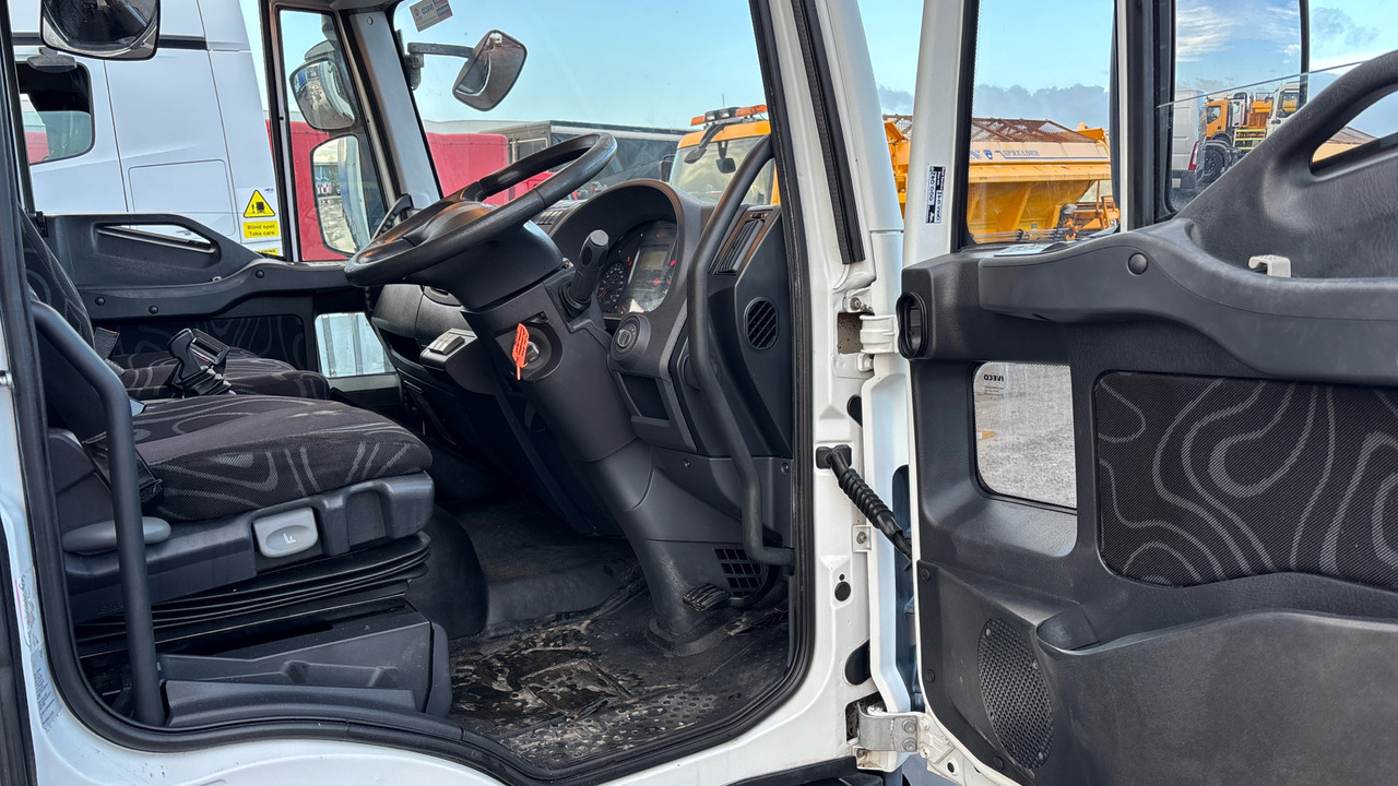 IVECO EUROCARGO 75E16 - Тентованный грузовик: фото 5 IVECO EUROCARGO 75E16 - Тентованный грузовик: фото 5