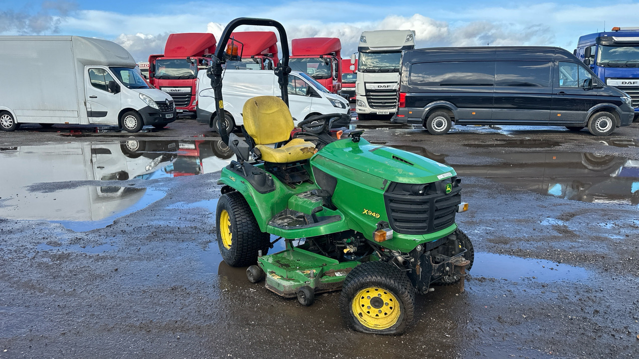 JOHN DEERE X949 - Газонокосилка: фото 1 JOHN DEERE X949 - Газонокосилка: фото 1