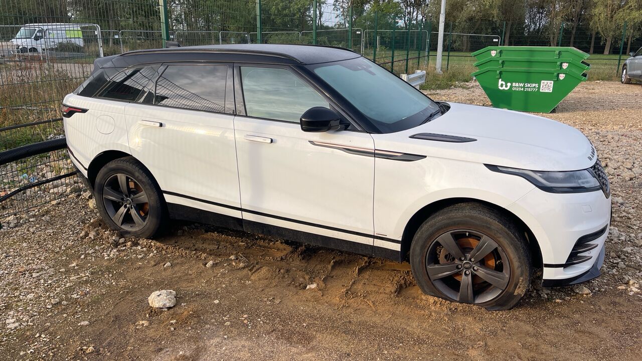Land Rover Range Rover VELAR 2.0 D180 - Универсал: фото 4 Land Rover Range Rover VELAR 2.0 D180 - Универсал: фото 4