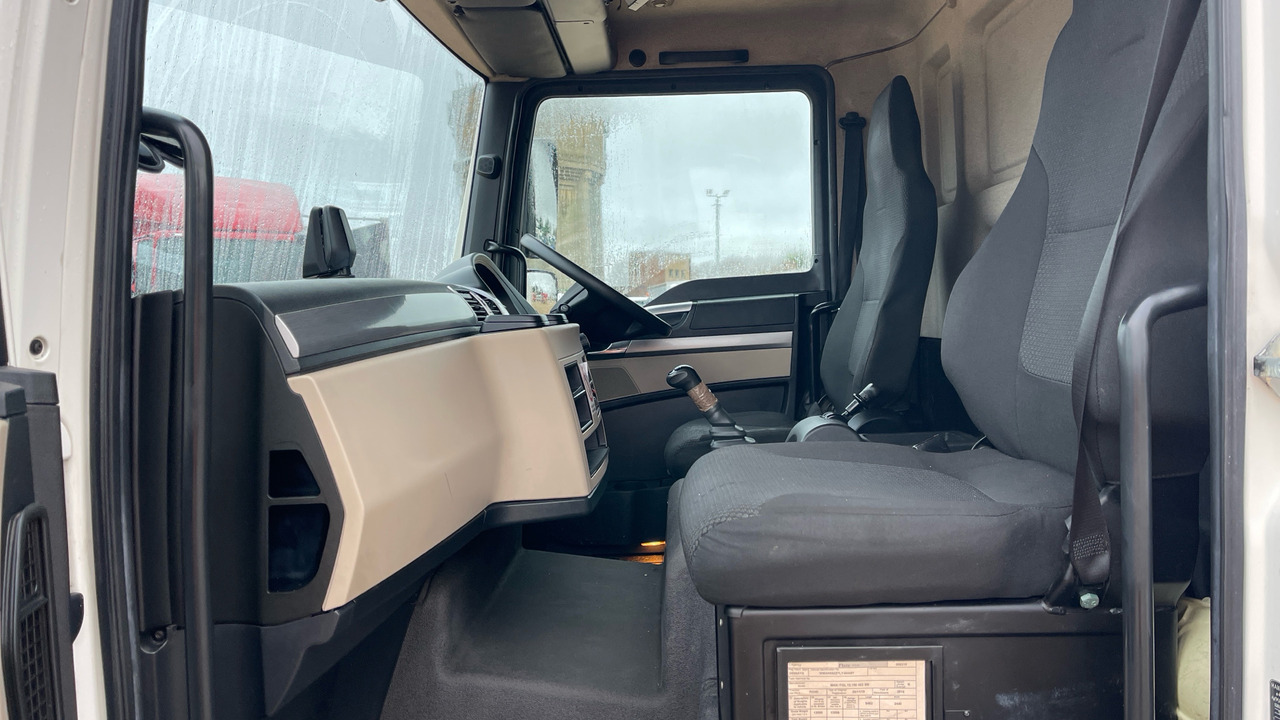 Грузовик с закрытым кузовом MAN TGL 12.190: фото 15 Грузовик с закрытым кузовом MAN TGL 12.190: фото 15