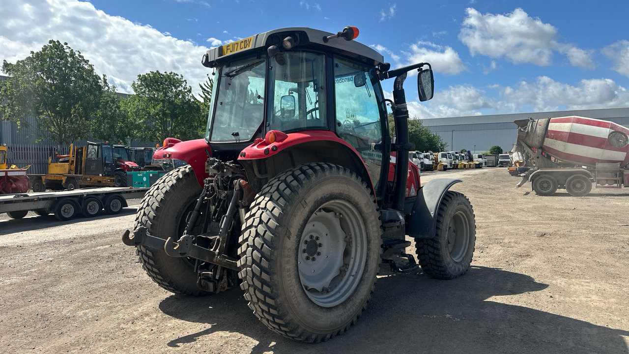 MASSEY FERGUSON 5712 DYNA 4 - Трактор: фото 4 MASSEY FERGUSON 5712 DYNA 4 - Трактор: фото 4