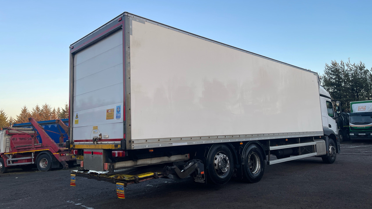 MERCEDES-BENZ ACTROS 2530 - Грузовик с закрытым кузовом: фото 4 MERCEDES-BENZ ACTROS 2530 - Грузовик с закрытым кузовом: фото 4