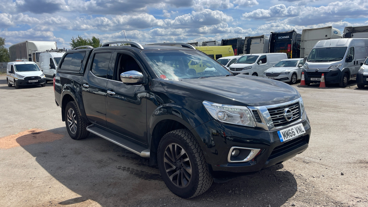 NISSAN NAVARA TEKNA 2.3 DCI 190PS - Пикап, Грузопассажирский фургон: фото 1 NISSAN NAVARA TEKNA 2.3 DCI 190PS - Пикап, Грузопассажирский фургон: фото 1