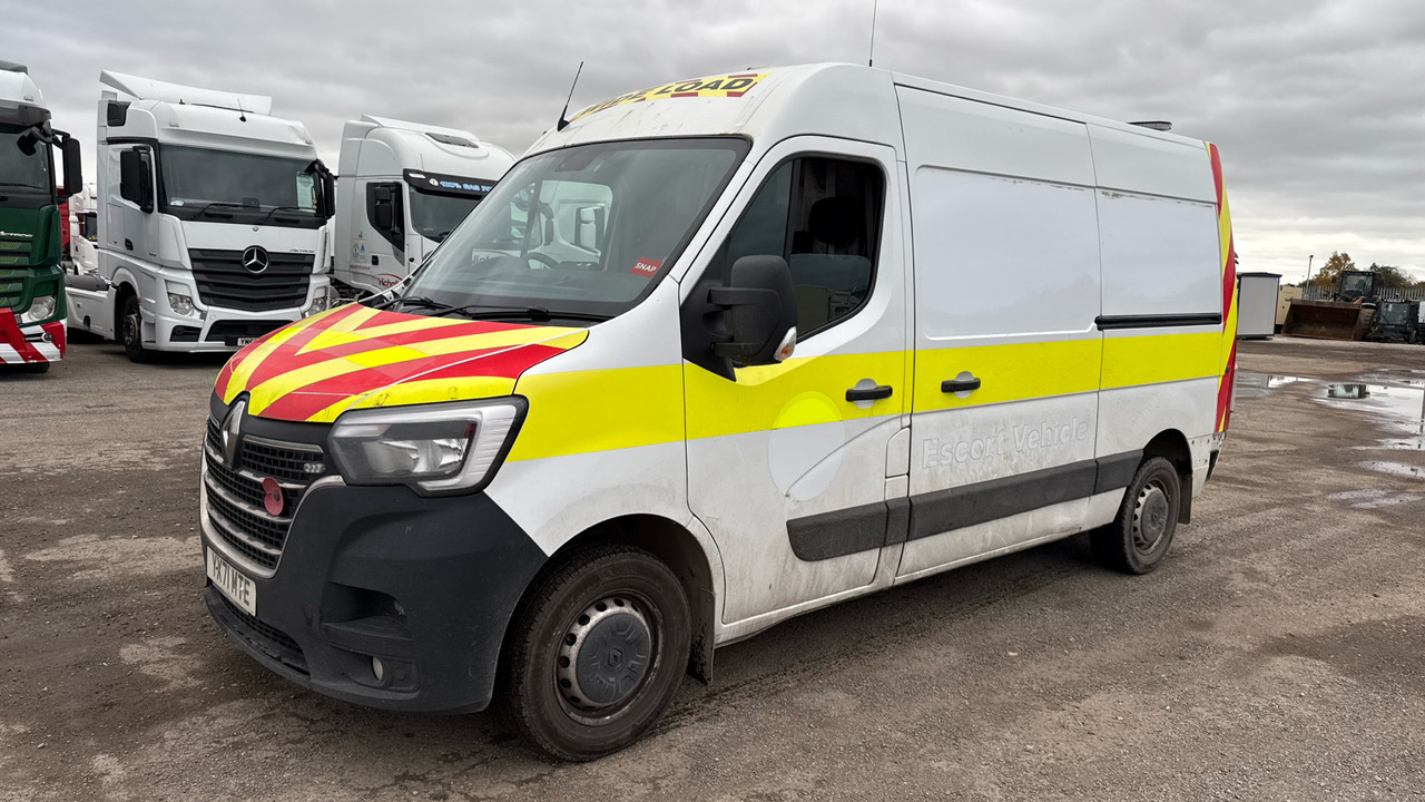 RENAULT MASTER 35 2.3 - Цельнометаллический фургон: фото 2 RENAULT MASTER 35 2.3 - Цельнометаллический фургон: фото 2