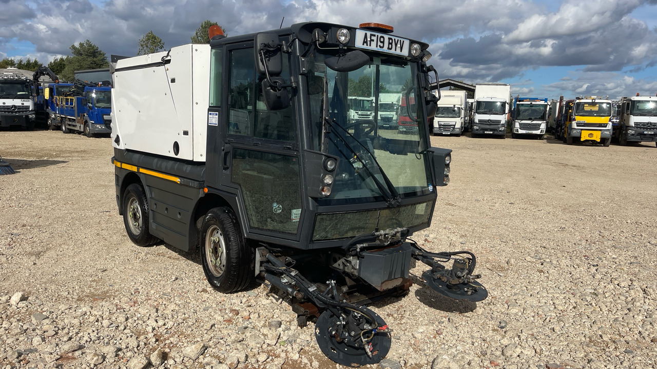 SCHMIDT COMPACT 200 - Подметально-уборочная машина: фото 2 SCHMIDT COMPACT 200 - Подметально-уборочная машина: фото 2